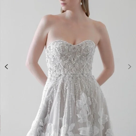 Elegant Strapless Floral Wedding Gown - Picture 3 of 5